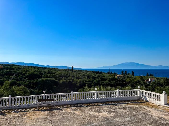 Image No.5-2 Bed Villa for sale