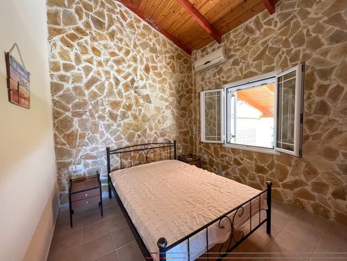 Image No.17-2 Bed Villa for sale