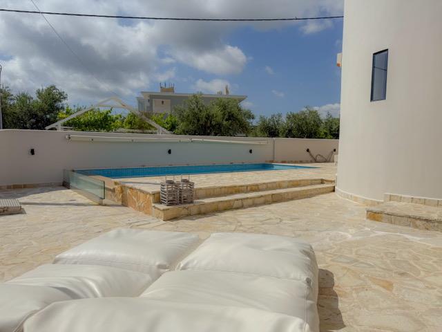 Image No.11-2 Bed Villa for sale