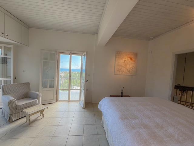 Image No.35-2 Bed Villa for sale