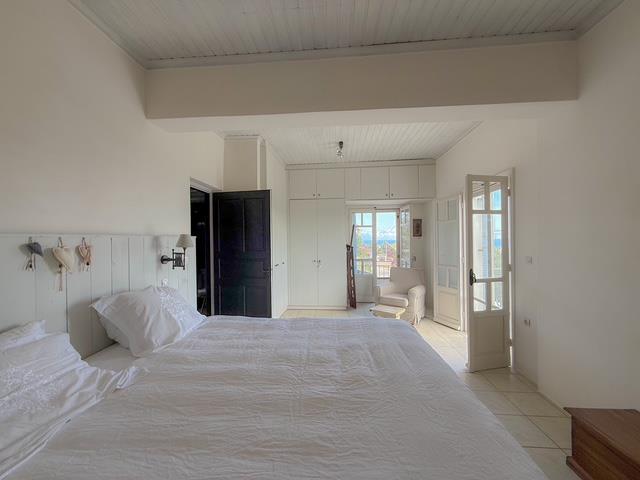 Image No.41-2 Bed Villa for sale