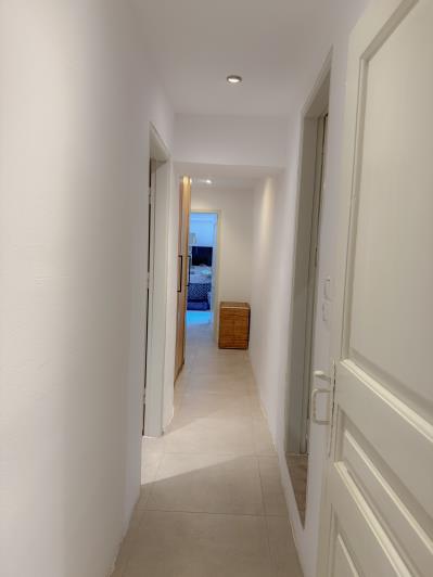 Image No.12-8 Bed House/Villa for sale