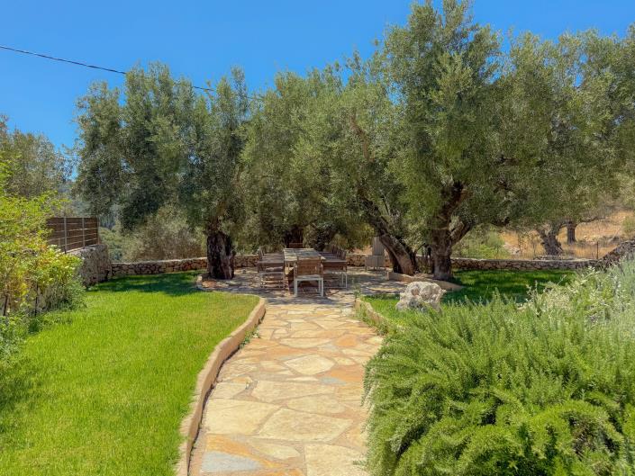 Image No.32-8 Bed House/Villa for sale