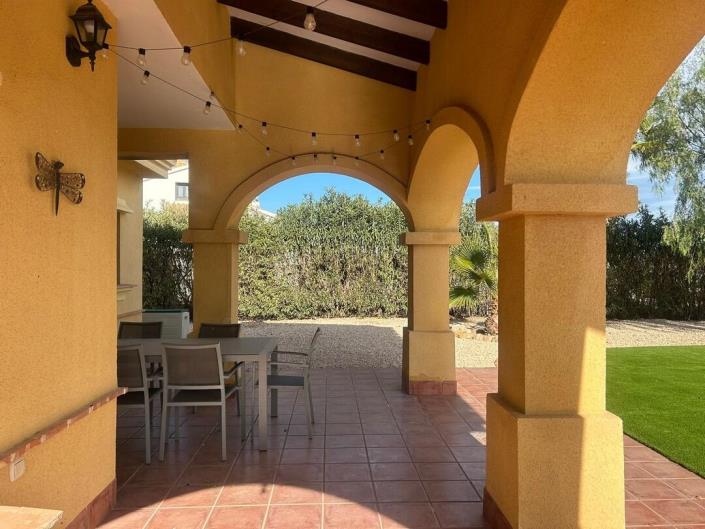 Image No.20-3 Bed Villa / Detached for sale