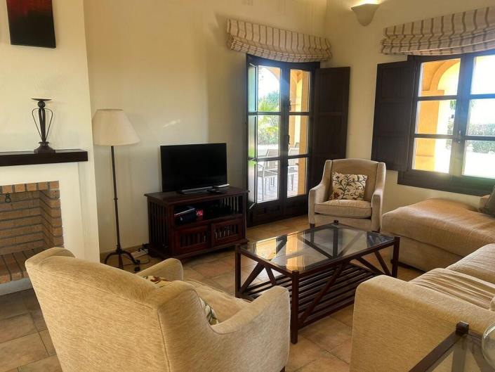 Image No.24-3 Bed Villa / Detached for sale