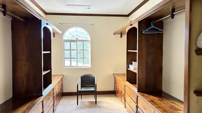 Image No.15-4 Bed Mansion for sale