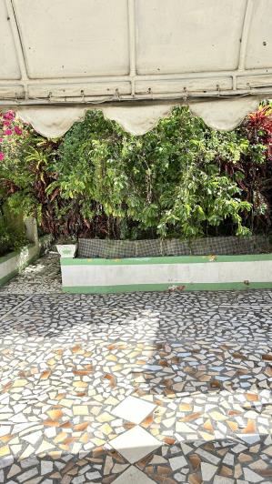 Image No.8-4 Bed Commercial for sale