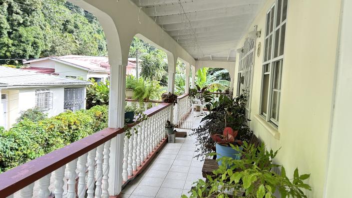 Image No.3-4 Bed House for sale