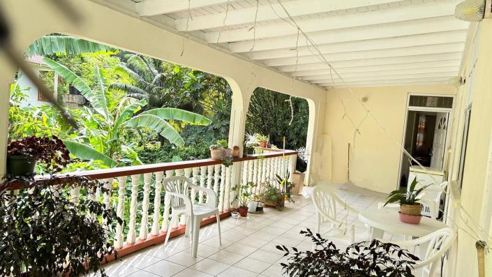 Image No.10-4 Bed House for sale