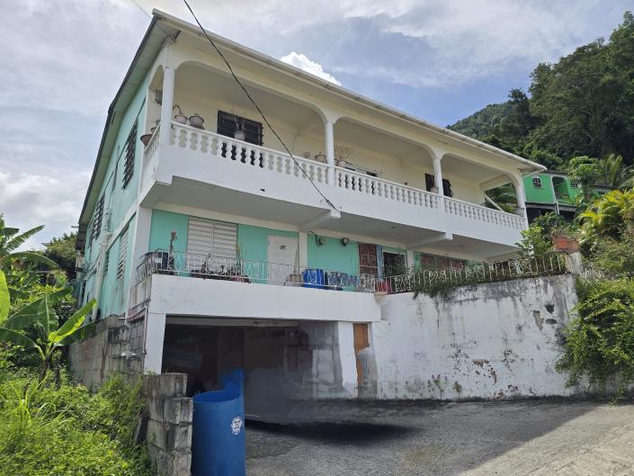 Image No.5-6 Bed House for sale