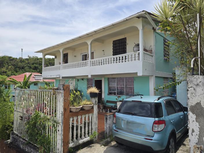 Image No.6-6 Bed House for sale