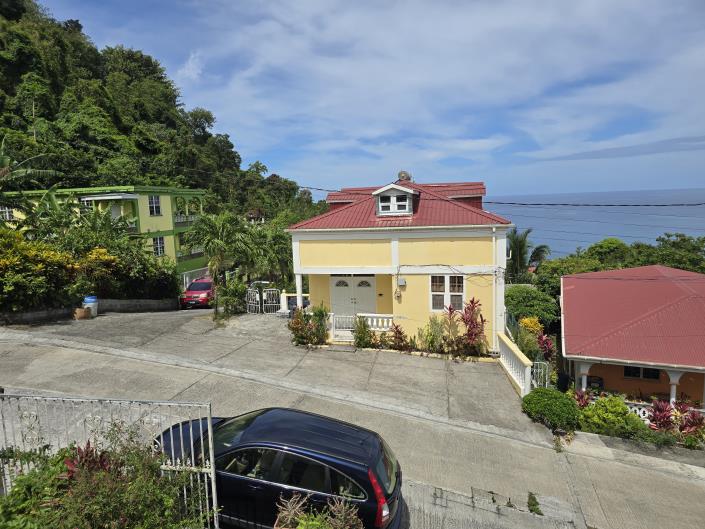 Image No.7-6 Bed House for sale