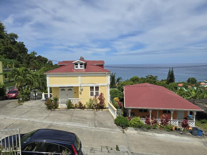 Image No.9-6 Bed House for sale