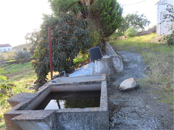 Image No.10-6 Bed Property for sale