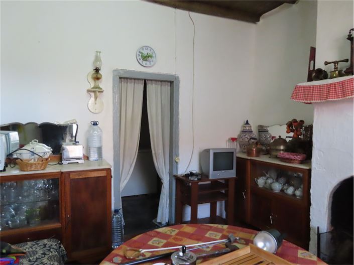 Image No.37-6 Bed Property for sale