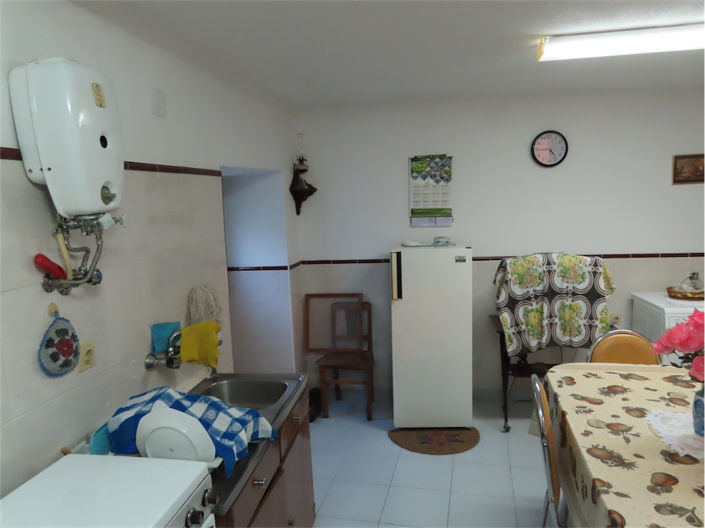 Image No.16-3 Bed Property for sale