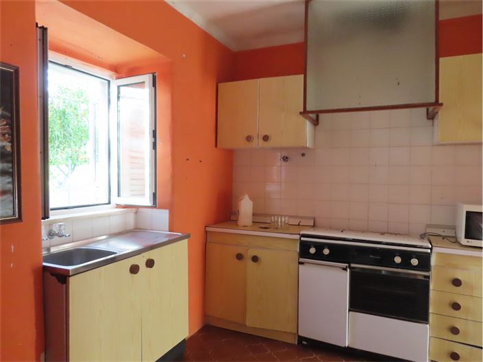 Image No.26-3 Bed Property for sale