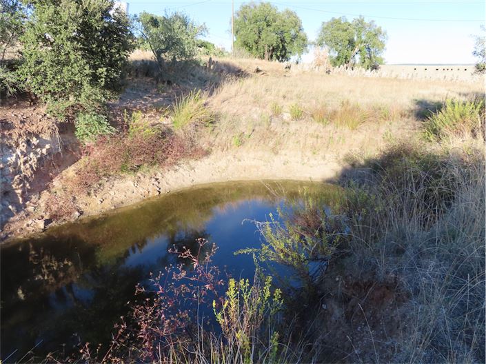 Image No.17-3 Bed Property for sale