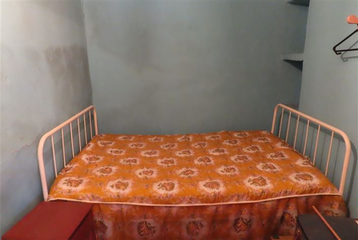 Image No.28-3 Bed Property for sale