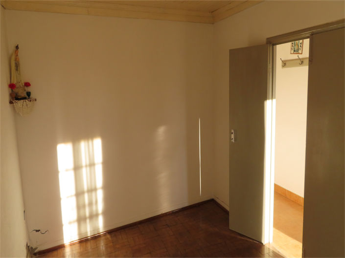 Image No.15-4 Bed Property for sale