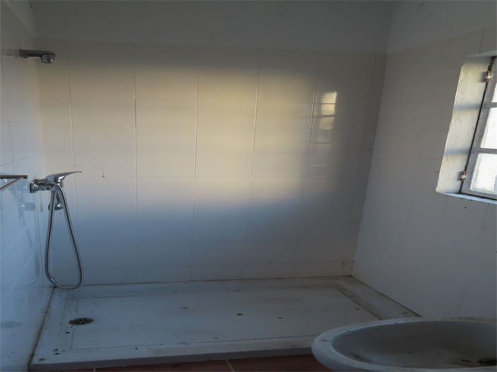 Image No.19-4 Bed Property for sale