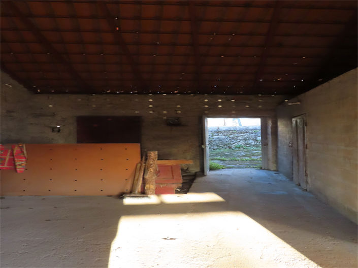 Image No.28-4 Bed Property for sale