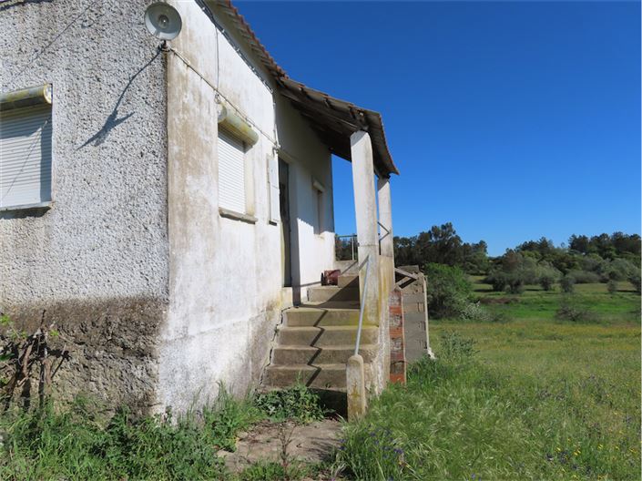 Image No.22-2 Bed Property for sale