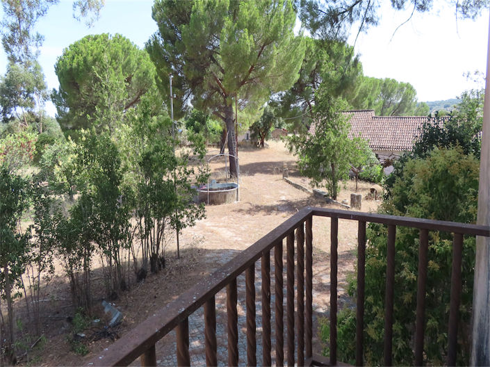 Image No.15-3 Bed Property for sale