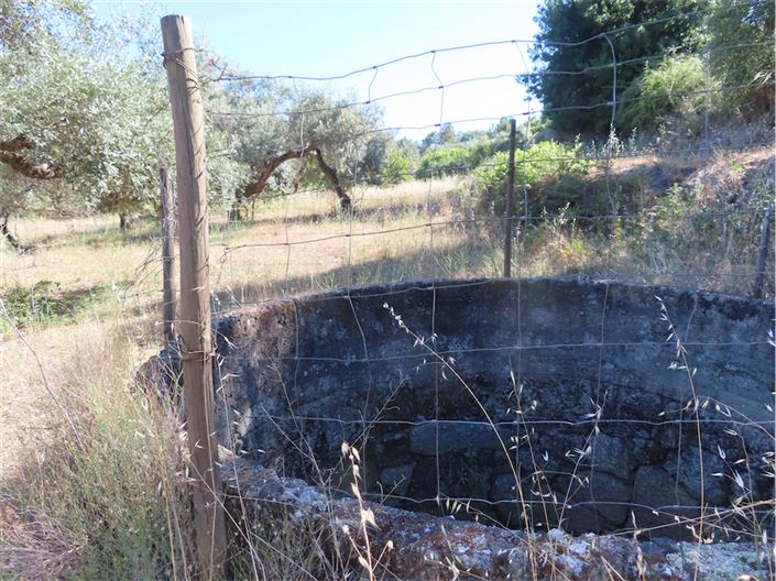 Image No.43-2 Bed Property for sale