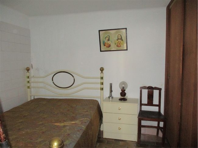 Image No.21-3 Bed Property for sale