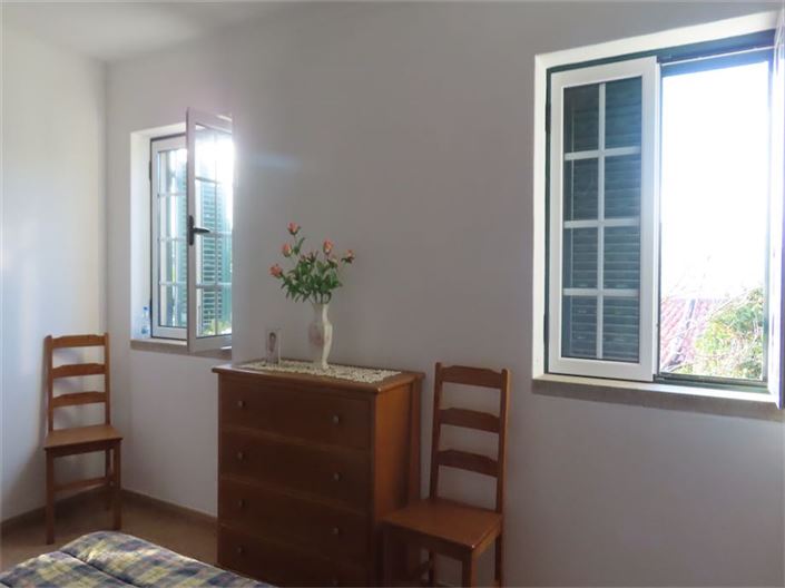 Image No.19-3 Bed Property for sale