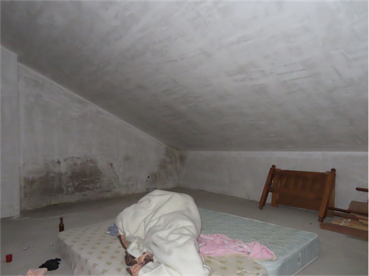 Image No.12-3 Bed Property for sale