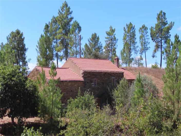 Image No.10-3 Bed Property for sale