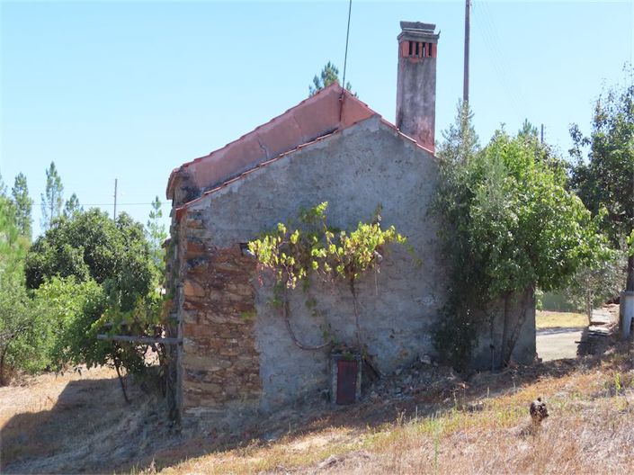 Image No.6-3 Bed Property for sale