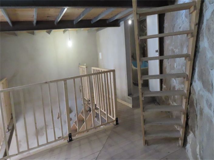 Image No.15-3 Bed Property for sale