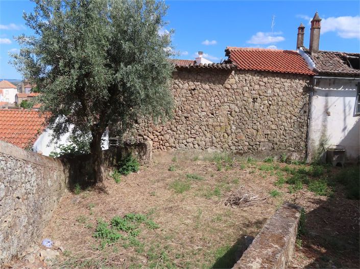 Image No.21-3 Bed Property for sale