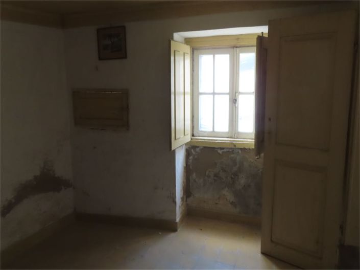 Image No.9-3 Bed Property for sale