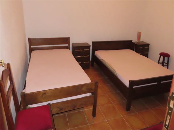 Image No.10-3 Bed Property for sale