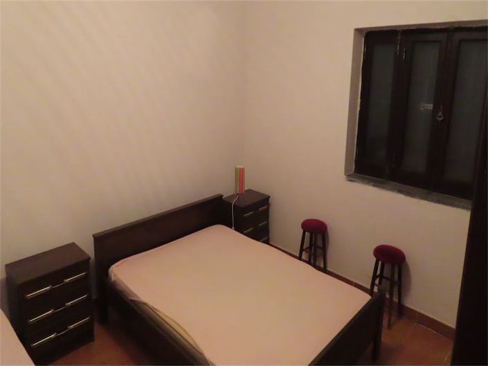 Image No.11-3 Bed Property for sale