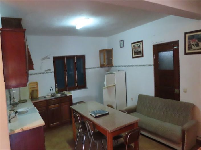 Image No.14-3 Bed Property for sale