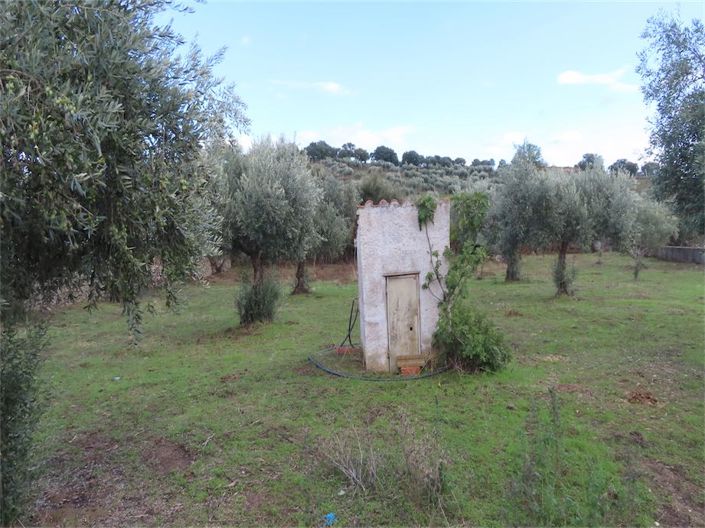 Image No.20-3 Bed Property for sale