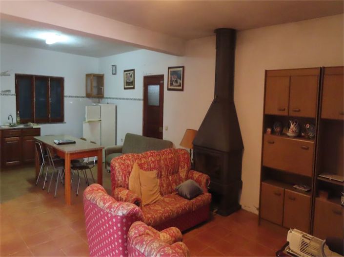 Image No.21-3 Bed Property for sale