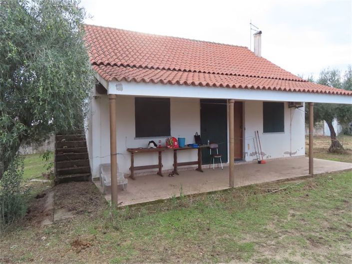 Image No.27-3 Bed Property for sale