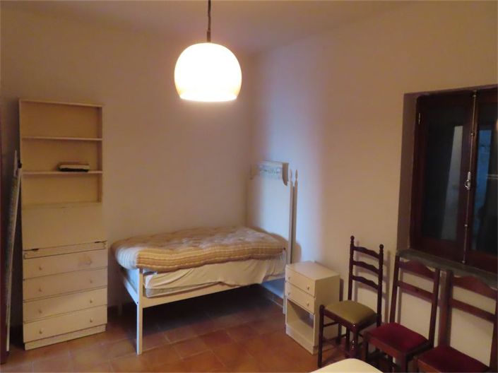 Image No.8-3 Bed Property for sale