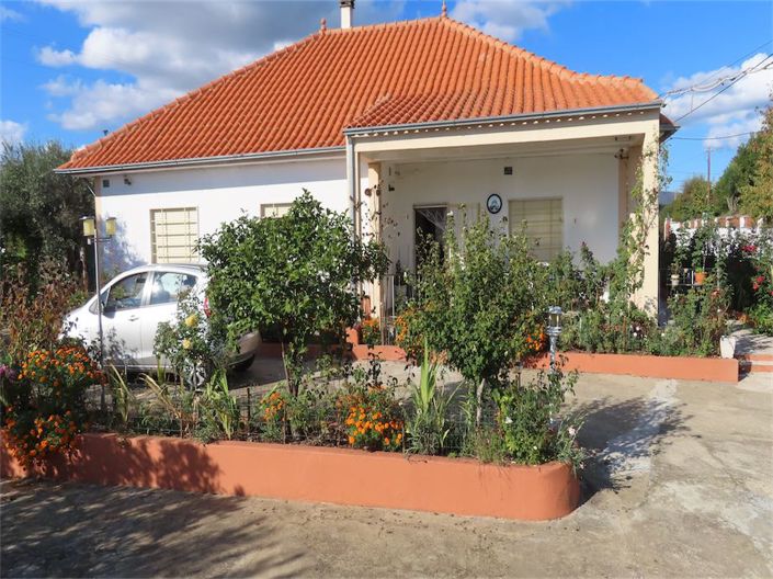 Image No.2-3 Bed Property for sale