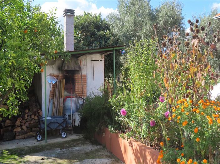 Image No.3-3 Bed Property for sale