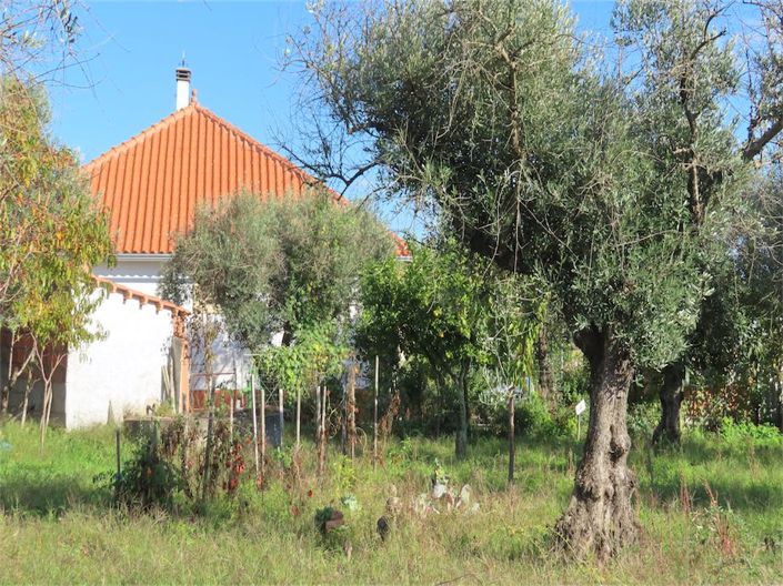 Image No.37-3 Bed Property for sale