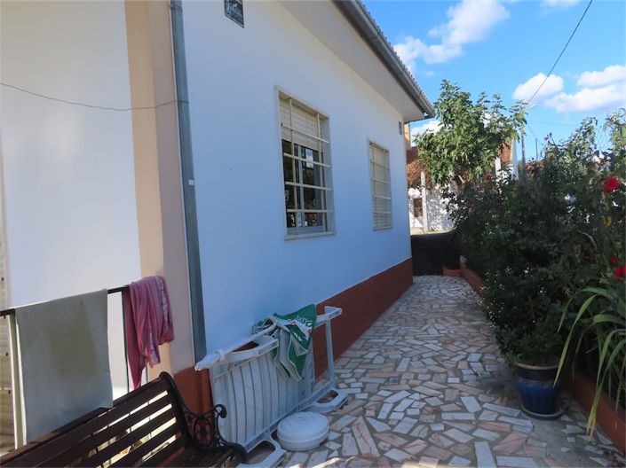 Image No.5-3 Bed Property for sale