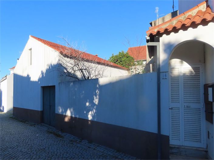 Image No.10-4 Bed Property for sale