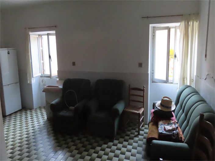 Image No.19-4 Bed Property for sale